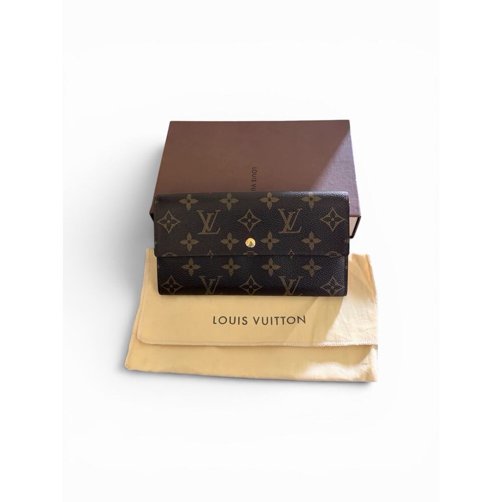 Authentic Louis Vuitton Monogram Sarah long Wallet + LV dust bag + box + COA